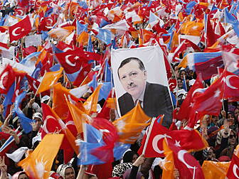 8 dead in Turkey violence
